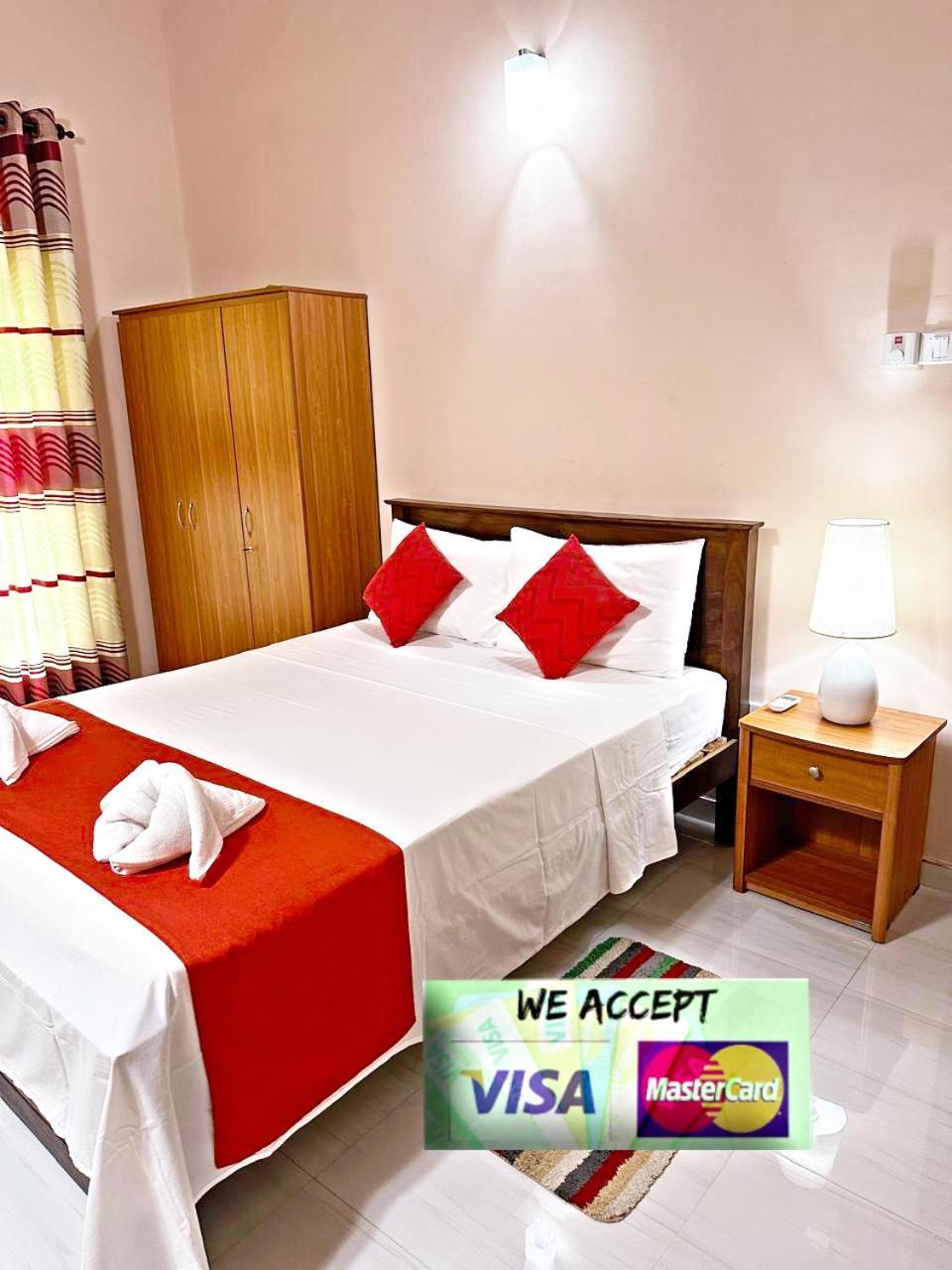 Lahiru Airport Villa Andiambalama Exterior foto